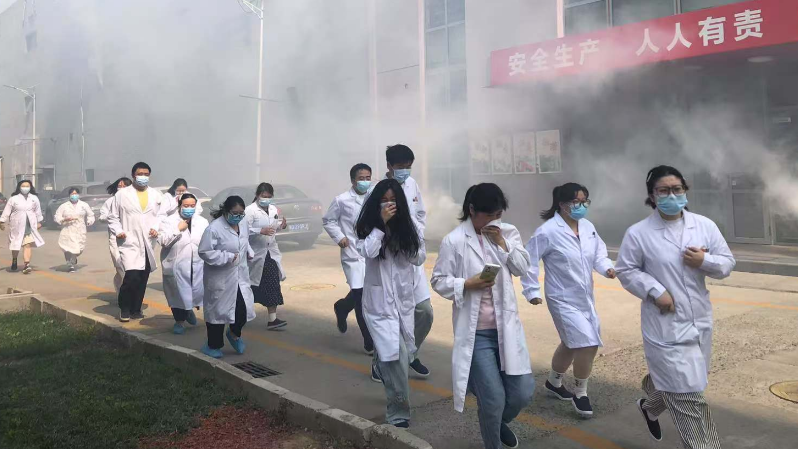 北京康仁堂開展“安全生產(chǎn)月”應(yīng)急演練活動 北京康仁堂開展“安全生產(chǎn)月”應(yīng)急演練活動